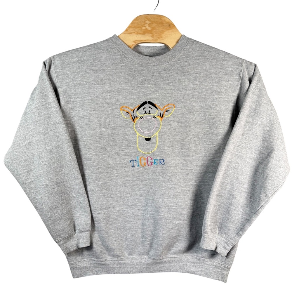 Disney Tigger Embroidered Crewneck Sweatshirt Unisex L Gray Vintage Pullover‎